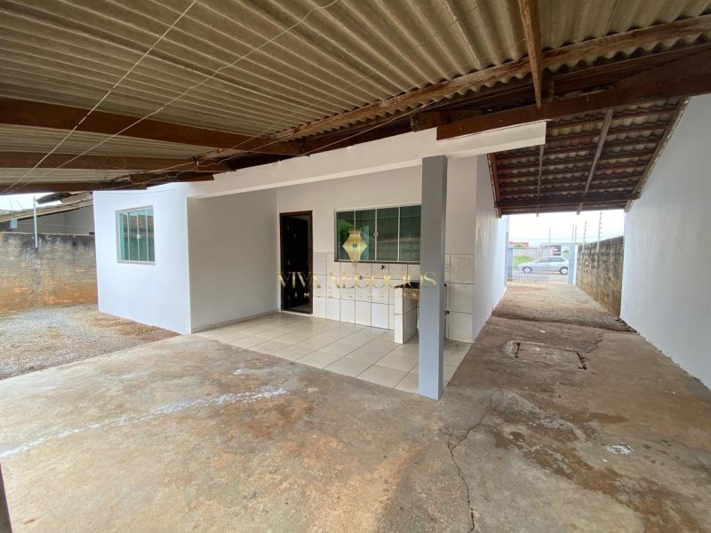 CASA Á VENDA - BAIRRO ARARA AZUL