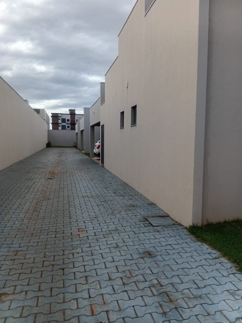Casa em condomínio á venda | BAIRRO ORQUÍDEAS