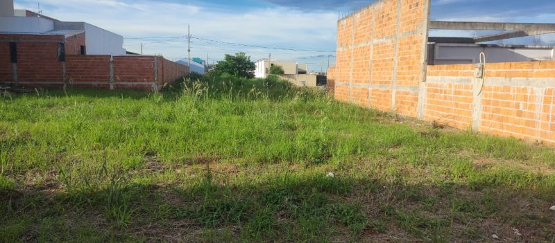 Terreno á venda - BAIRRO MONTSSERAT