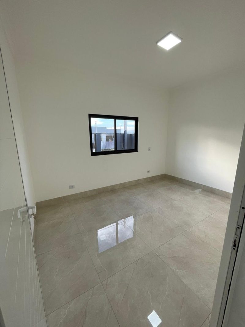 CASA Á VENDA I BAIRRO MONTSSERAT - NOVA MUTUM/ MT