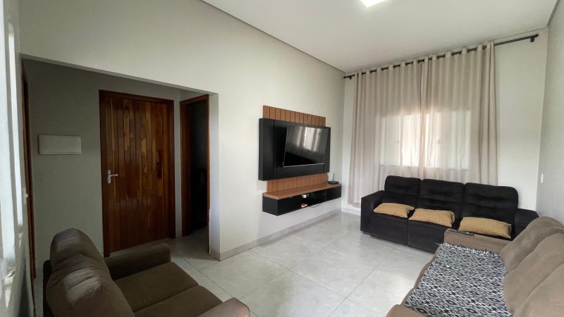 CASA Á VENDA I BAIRRO ARAGUAIA II  - NOVA MUTUM/ MT