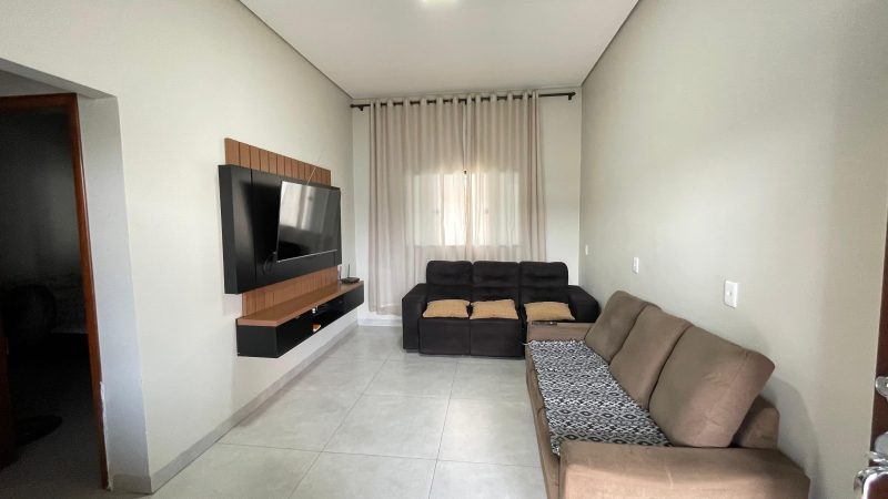 CASA Á VENDA I BAIRRO ARAGUAIA II  - NOVA MUTUM/ MT