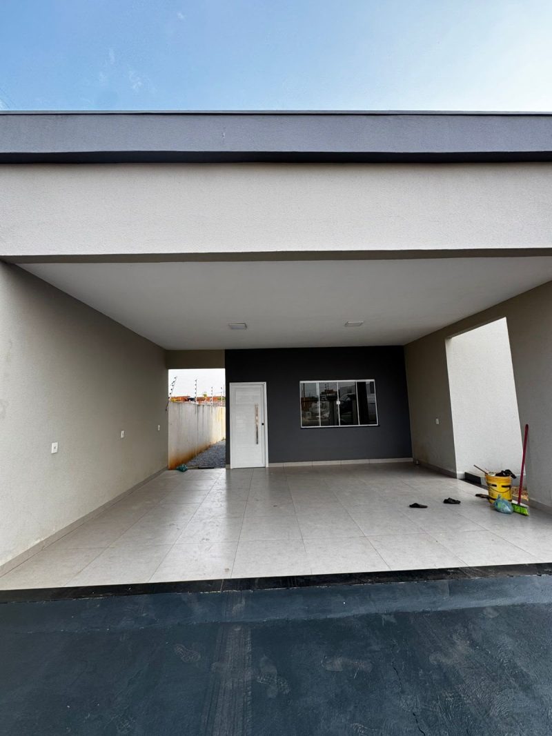 CASA À VENDA| BAIRRO MONTSSERAT– NOVA MUTUM/MT